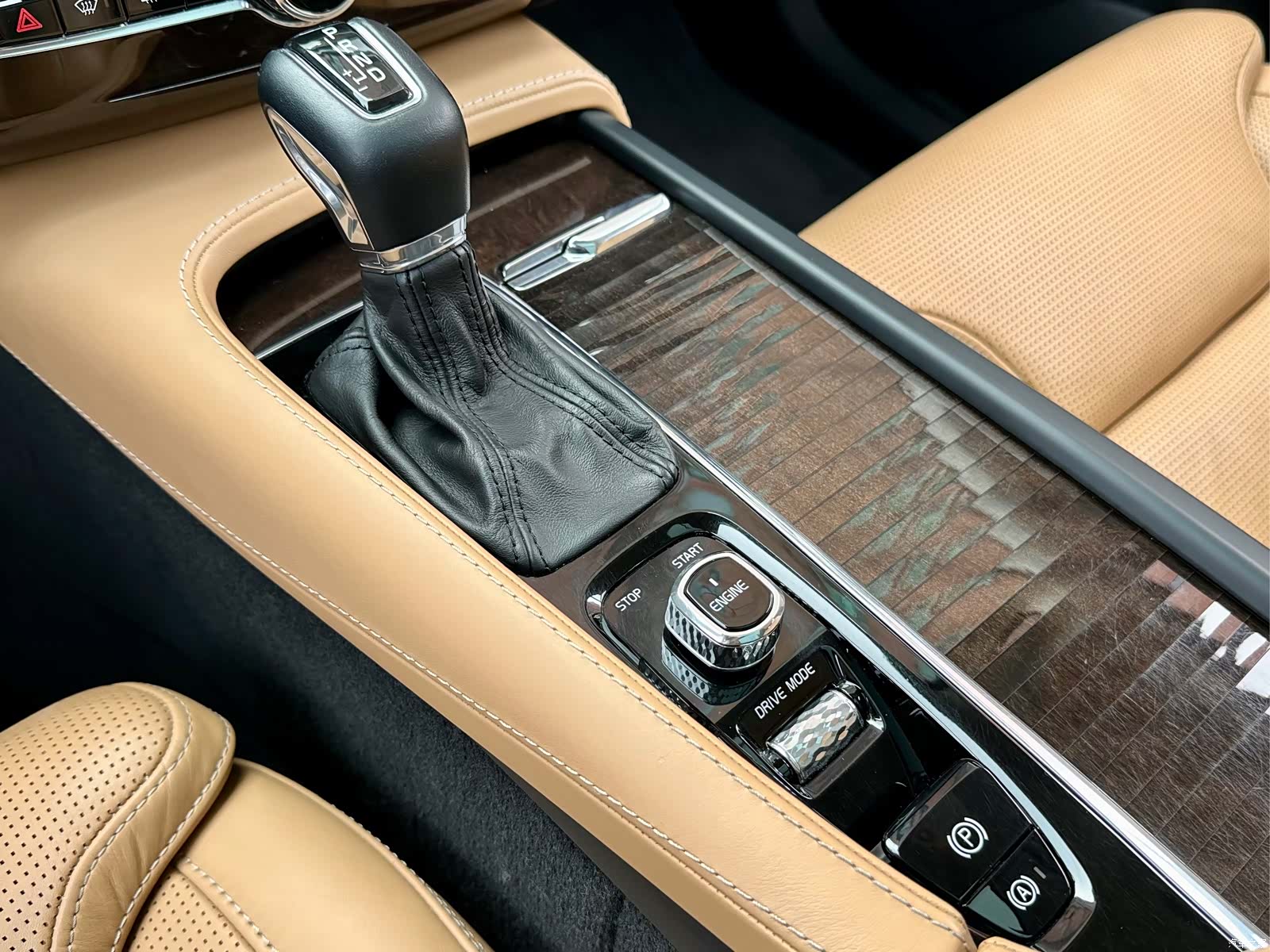 Volvo XC90, 2016 10
