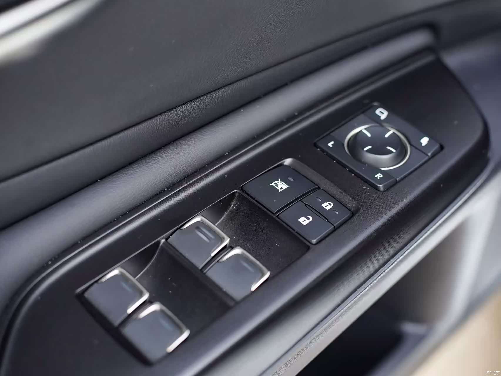 Lexus ES, 2020 16