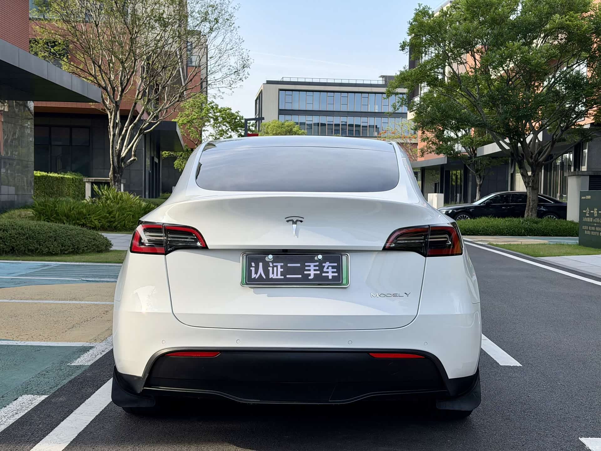 Tesla Model Y, 2022 7