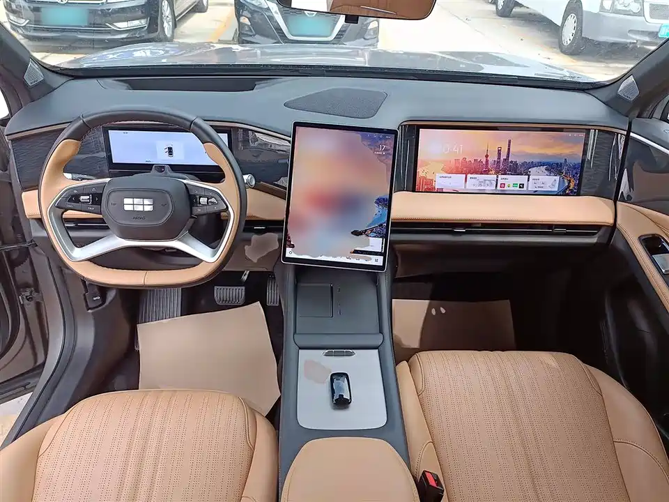 Geely Galaxy Galaxy L7