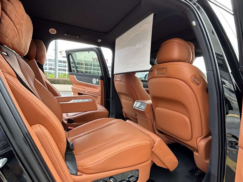 AITO Ask the world M9