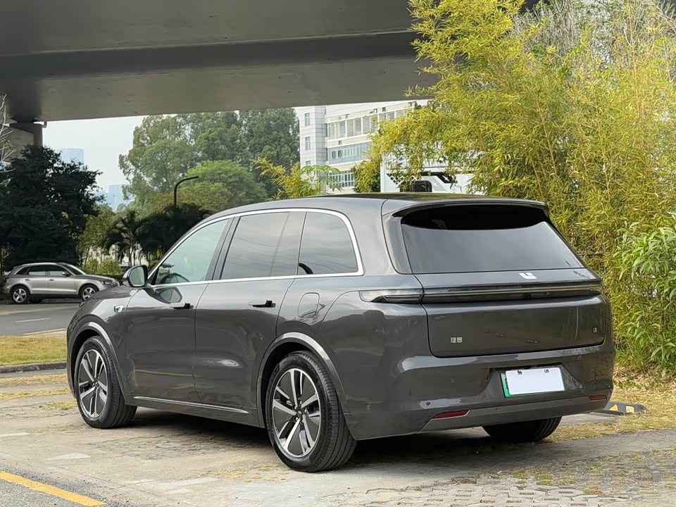 Li Auto Ideal L8