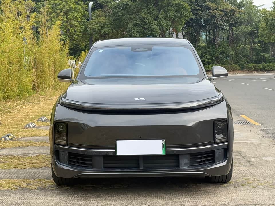 Li Auto Ideal L8