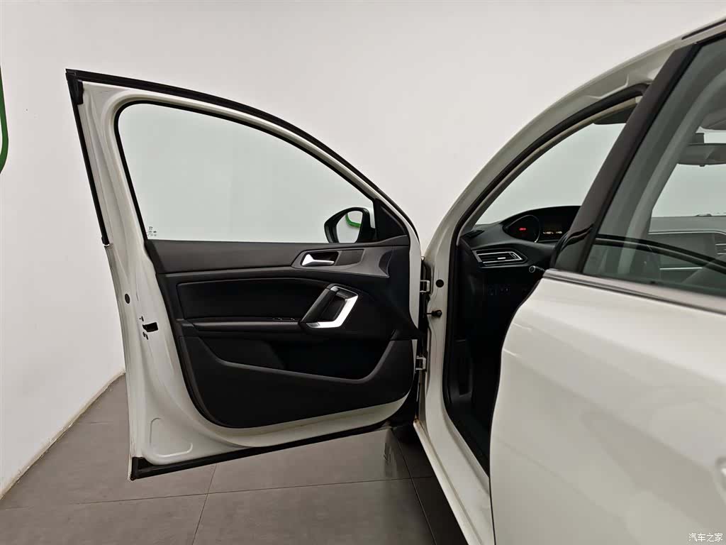 Peugeot 308, 2016 8