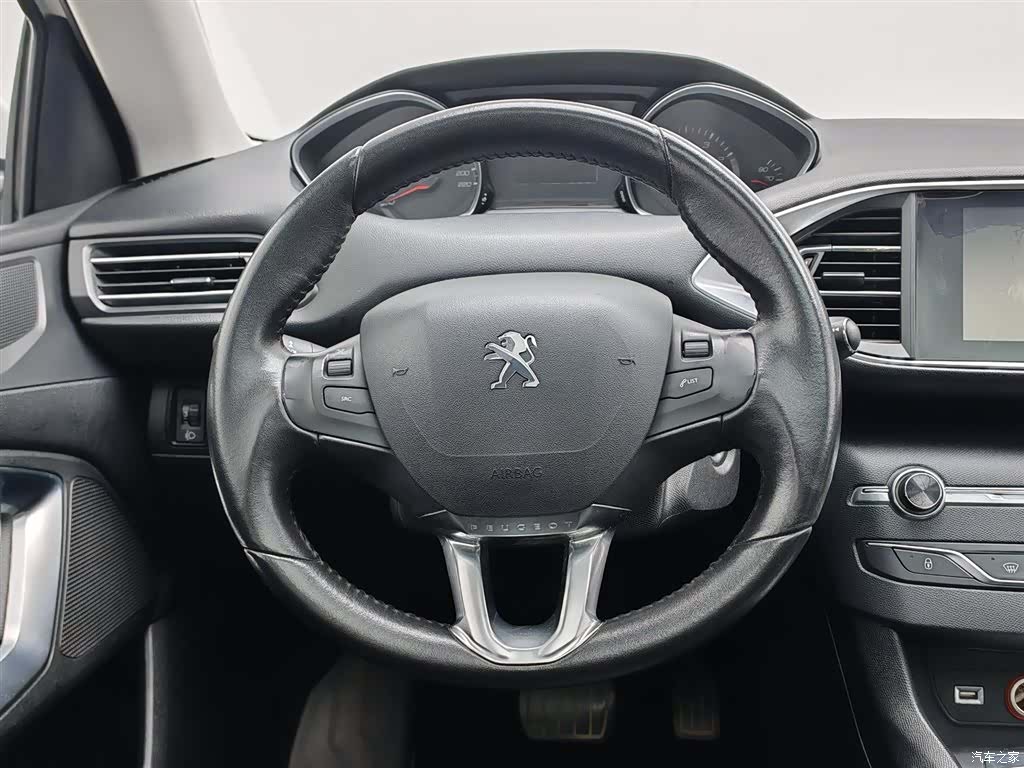 Peugeot 308, 2016 11
