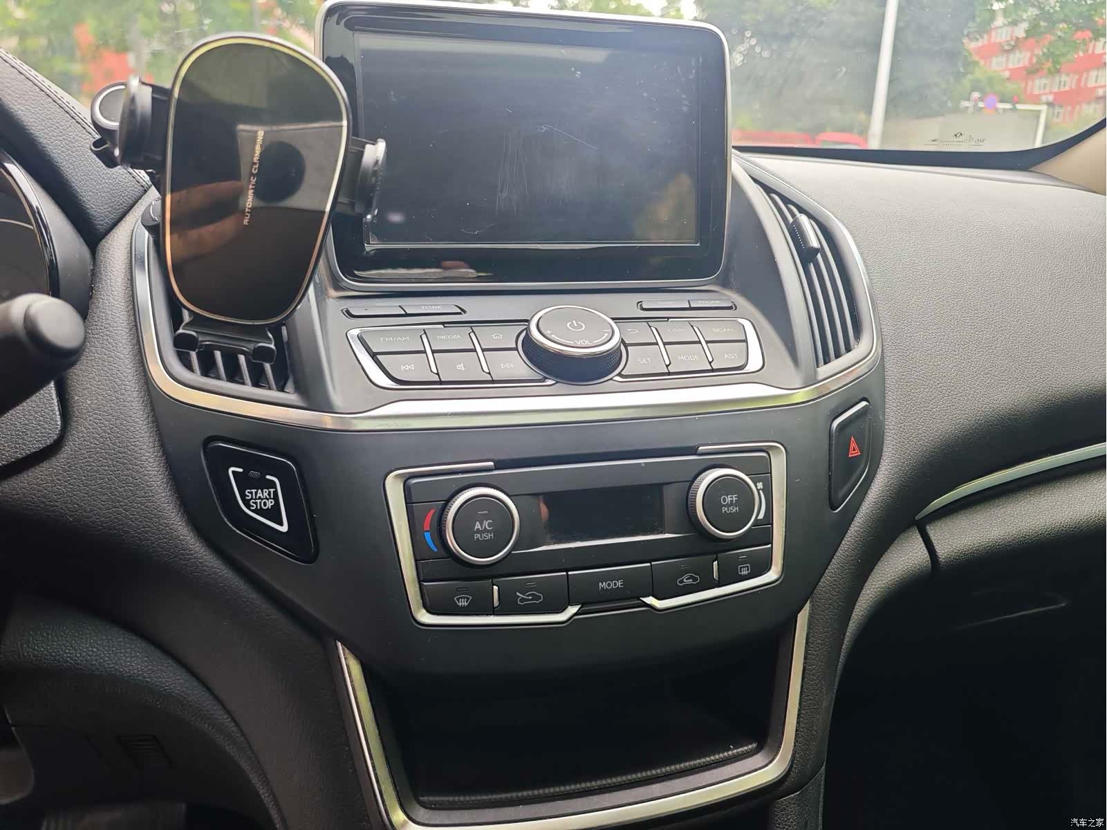 DongFeng AX5, 2017 6