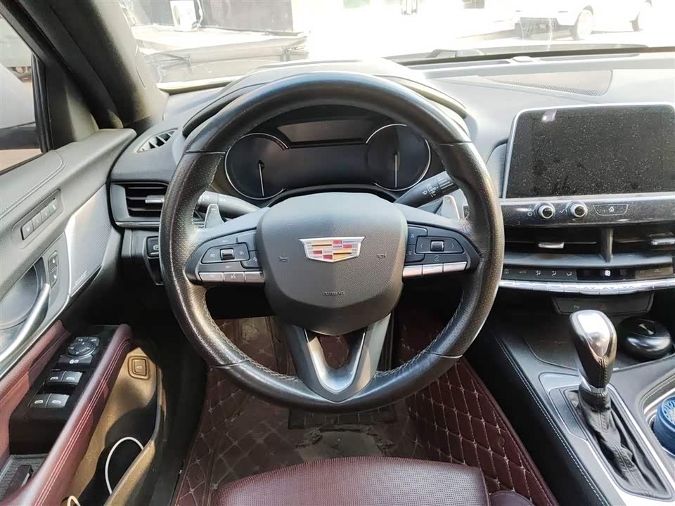 Cadillac CT4
