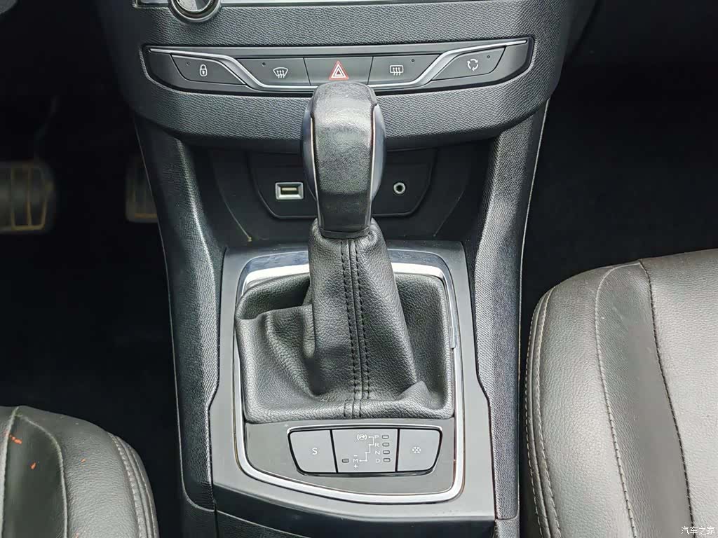 Peugeot 308, 2016 13