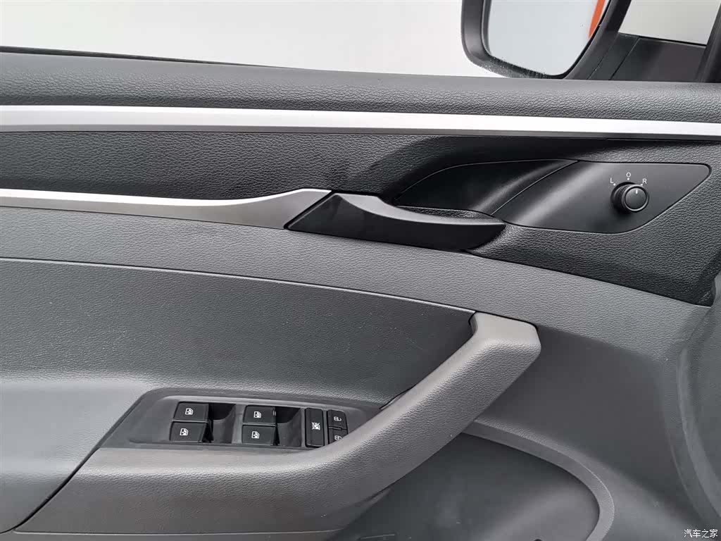 Maxus T60, 2019 9