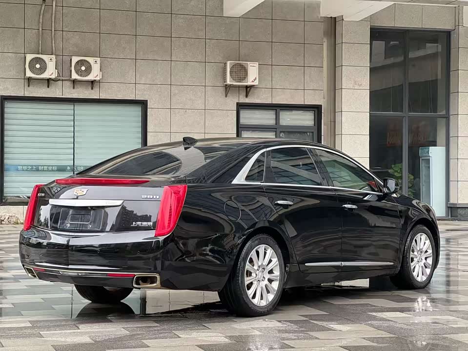 Cadillac XTS