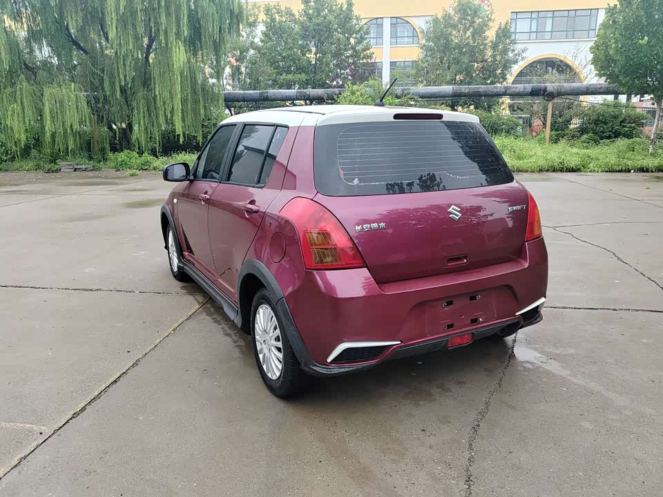 Suzuki Swift Suzuki Swift