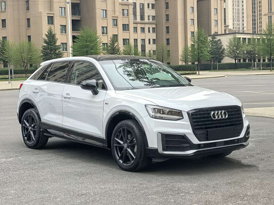 Audi Q2L
