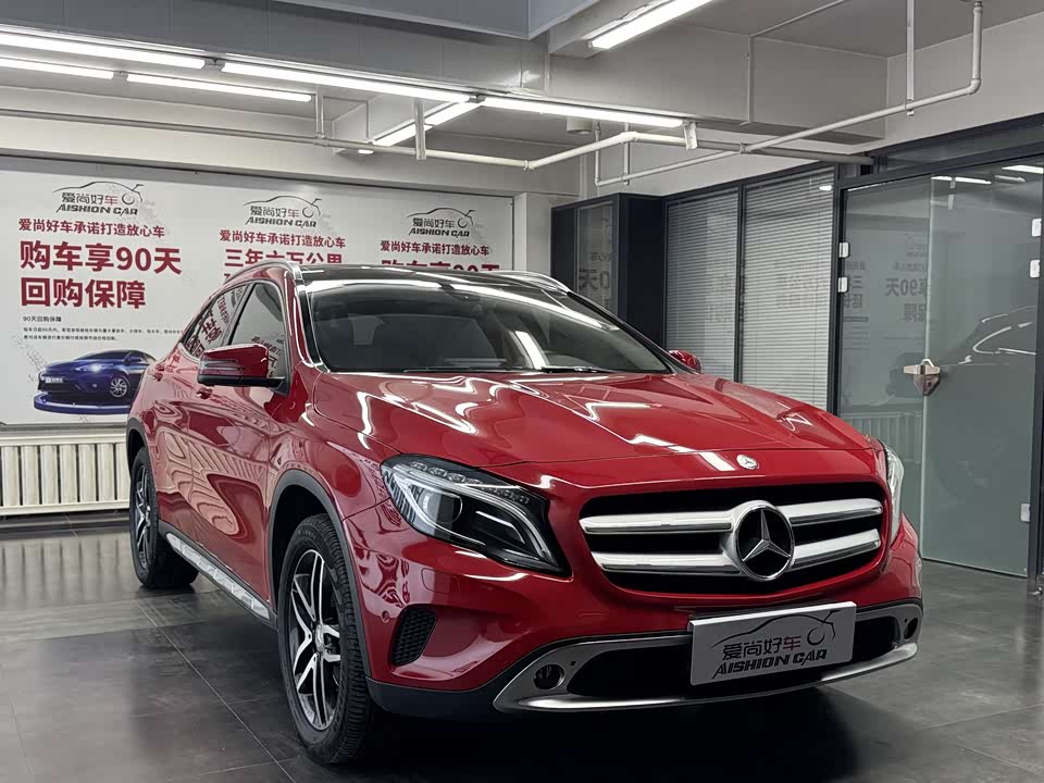 Mercedes-Benz GLA