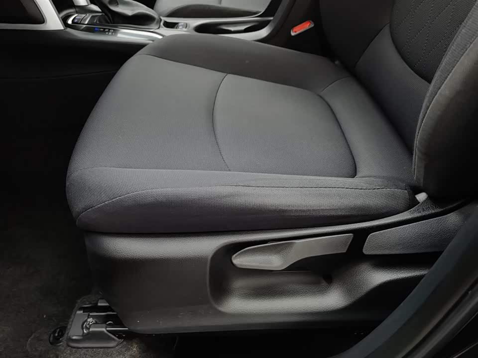 Toyota Corolla Sharp amplifier