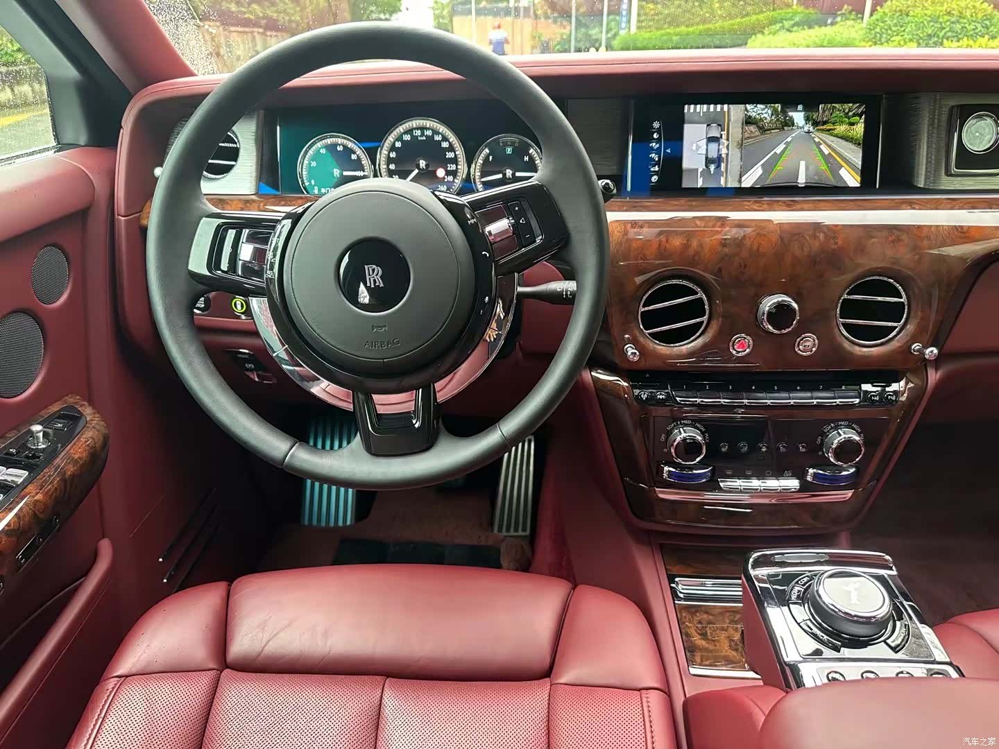 Rolls-Royce Phantom, 2021 10
