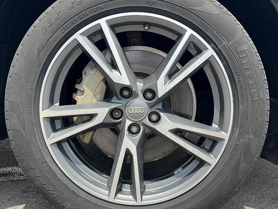 Audi Q5L 2021, фото 15