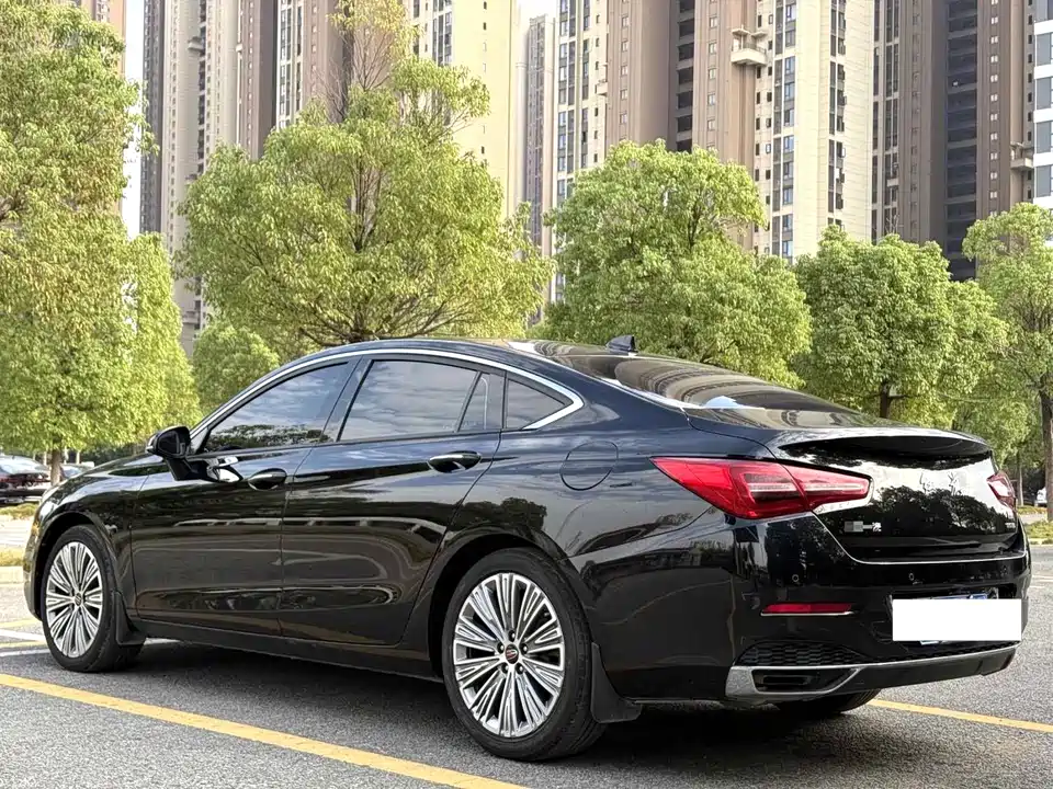Hongqi H5