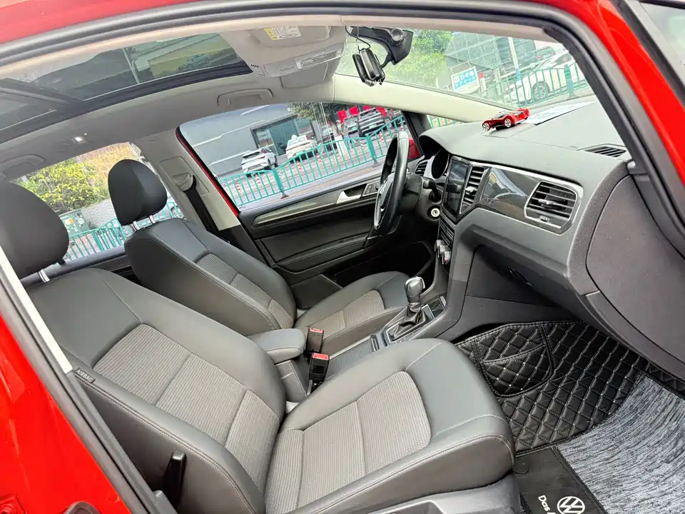 Volkswagen Golf*Jiayu