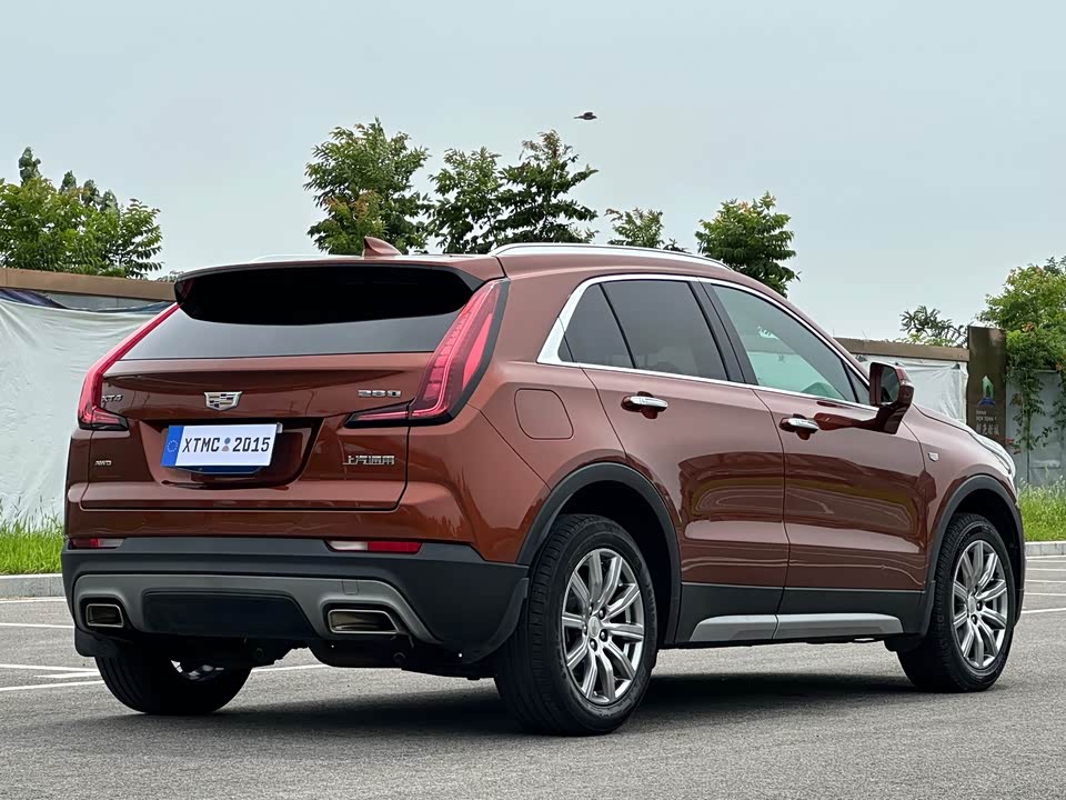 Cadillac XT4