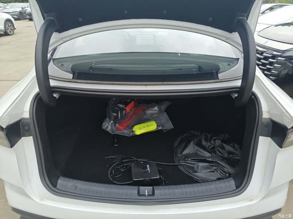 BYD Seal, 2025 19