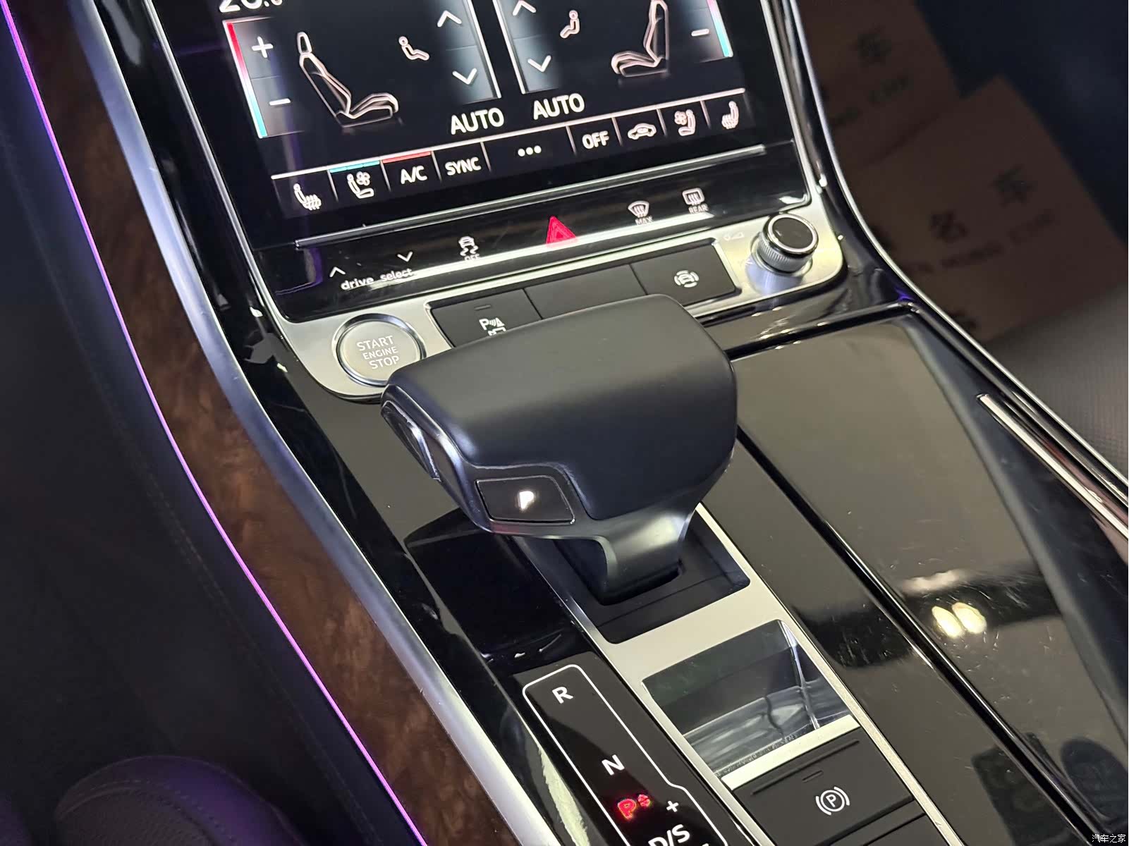 Audi A8L, 2018 9