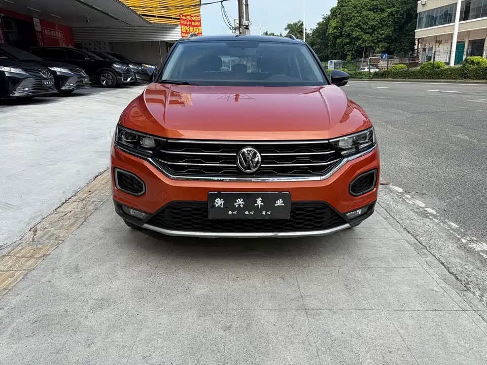 Volkswagen T-ROC exploring Songs