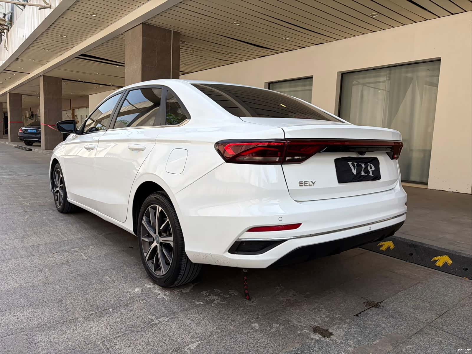 Geely Emgrand, 2022 10