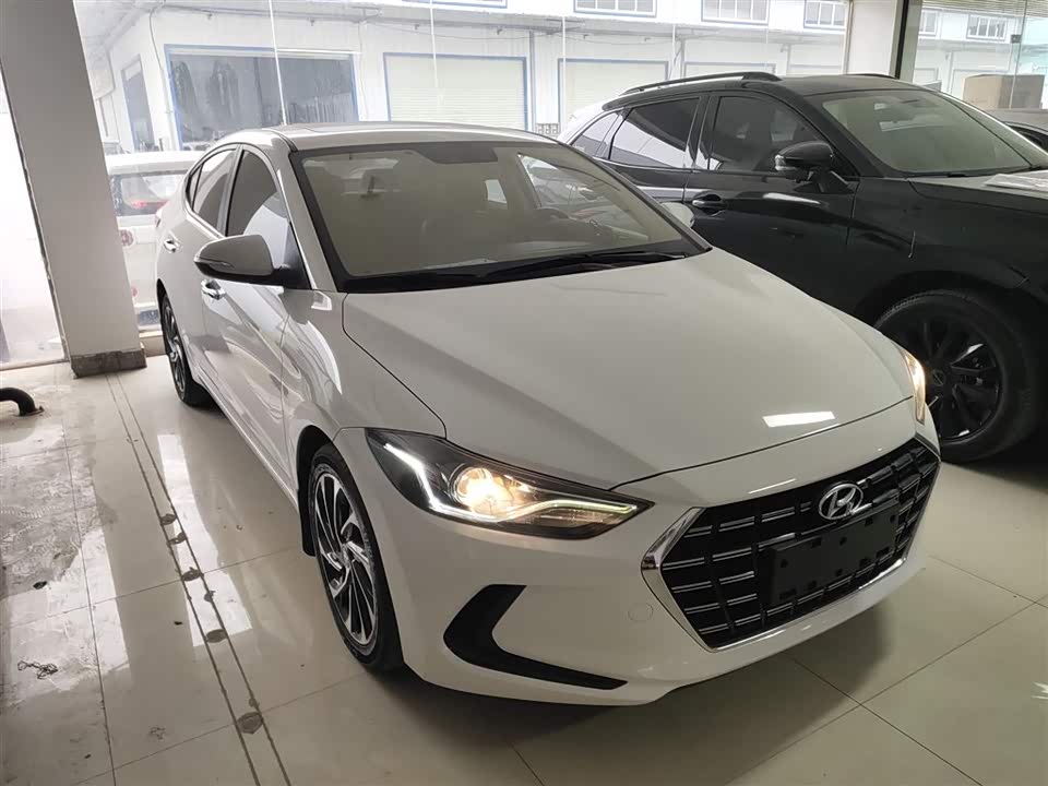 Hyundai Lead