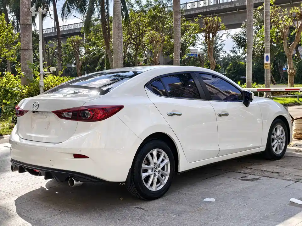 Mazda 3 Angkesaila