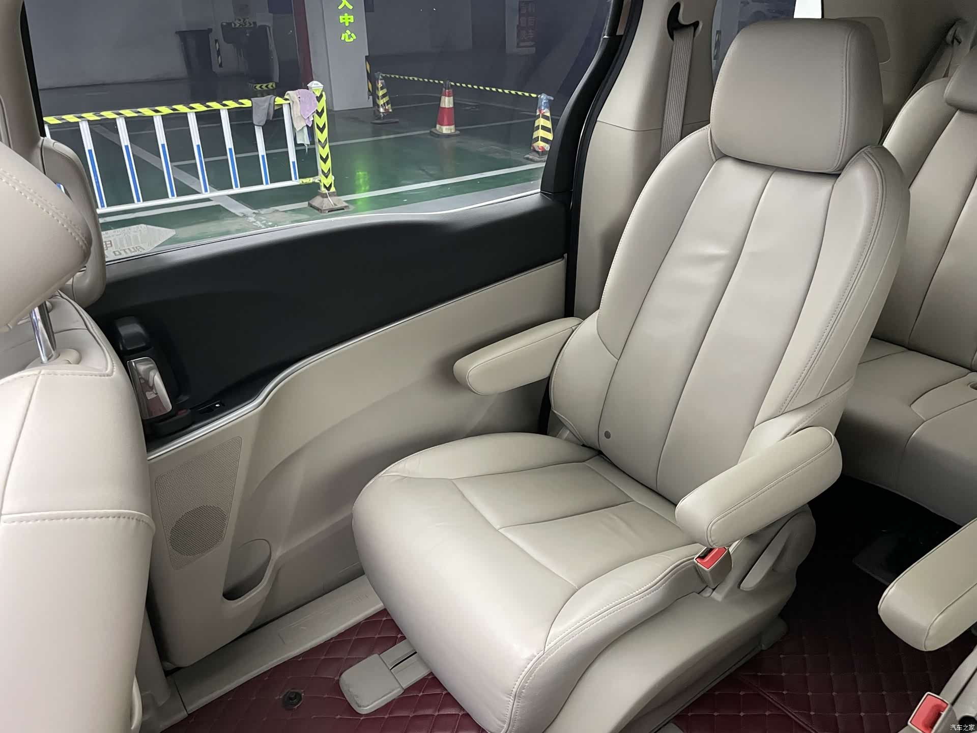 Buick GL8, 2020 23