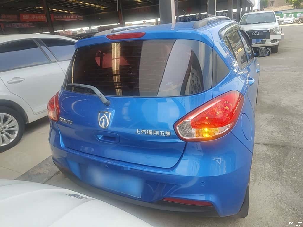 Wuling 310, 2017 6