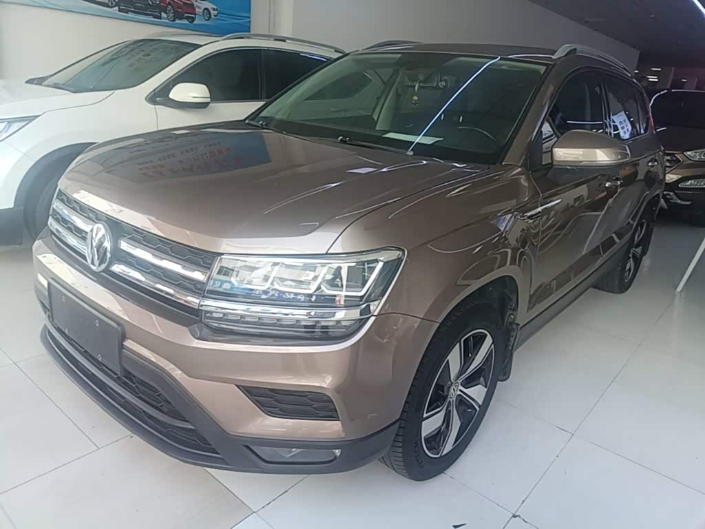 Volkswagen Tharu