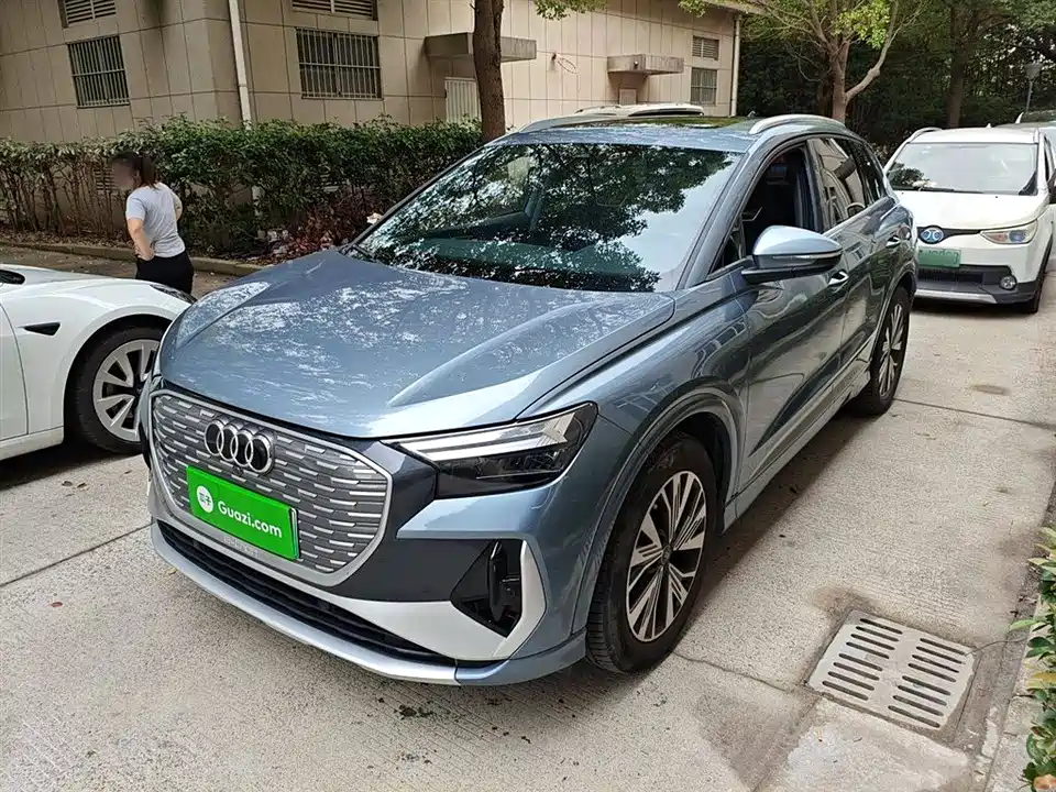 Audi Q4