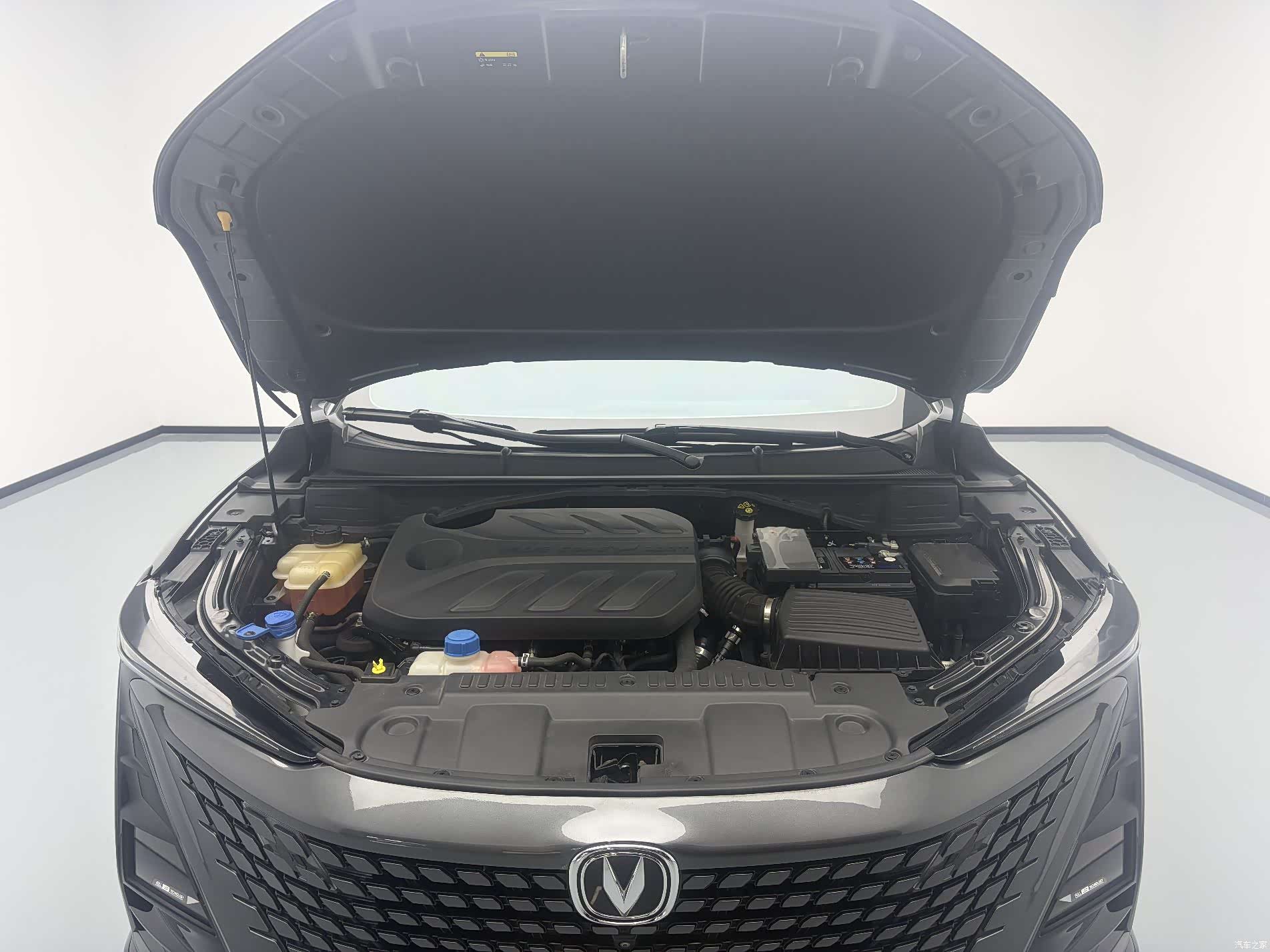 Changan UNI-T, 2022 18