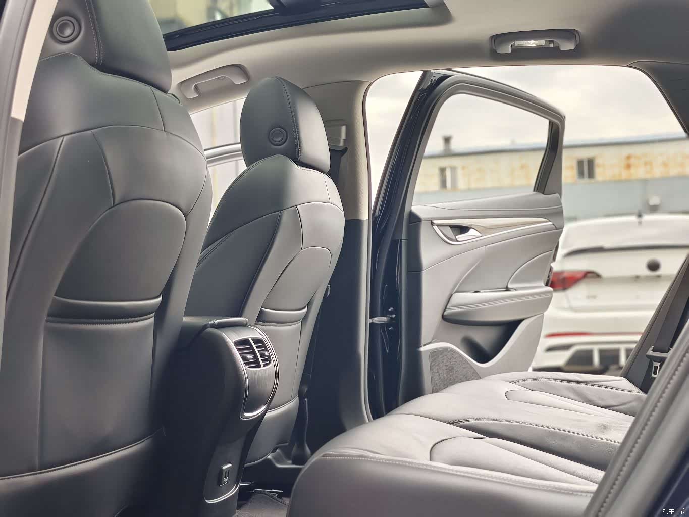 Buick LaCrosse, 2021 13