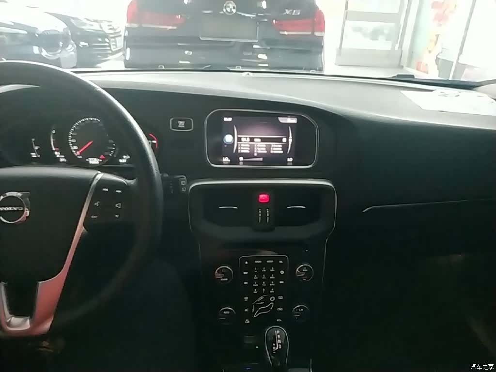 Volvo V40, 2018 10