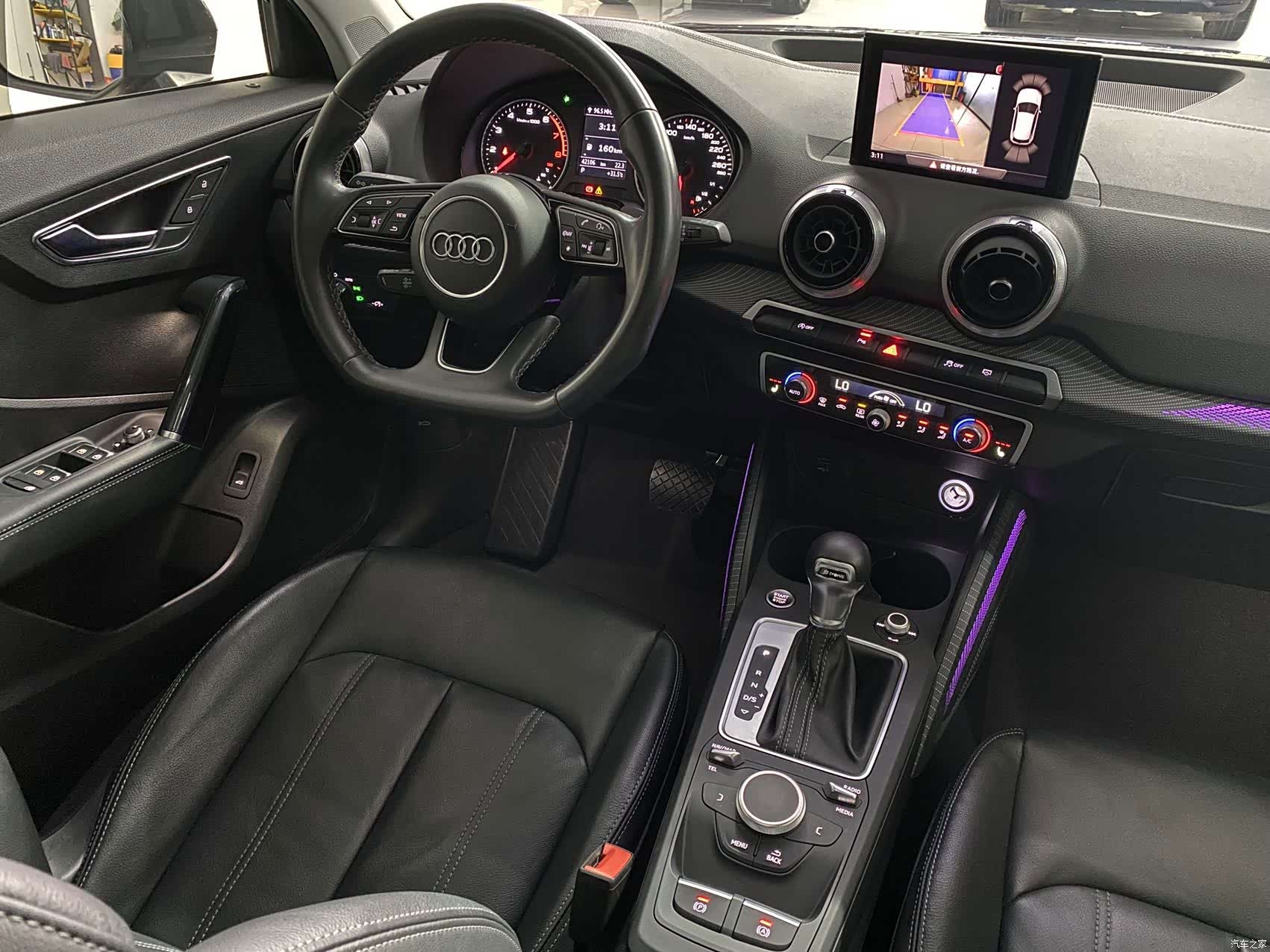 Audi Q2L, 2022 15