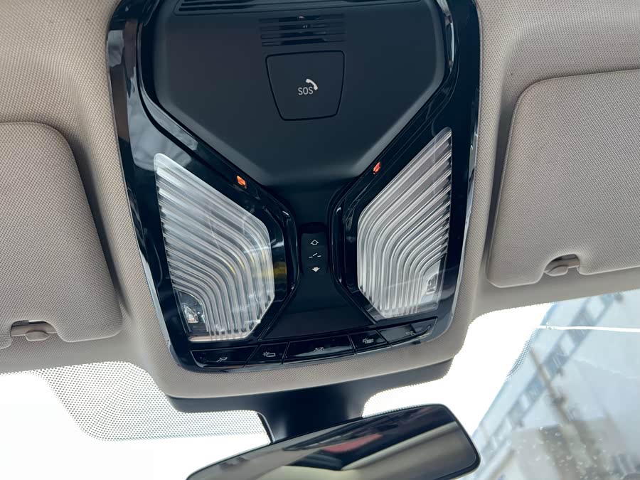 BMW 5 Series 2018, фото 10