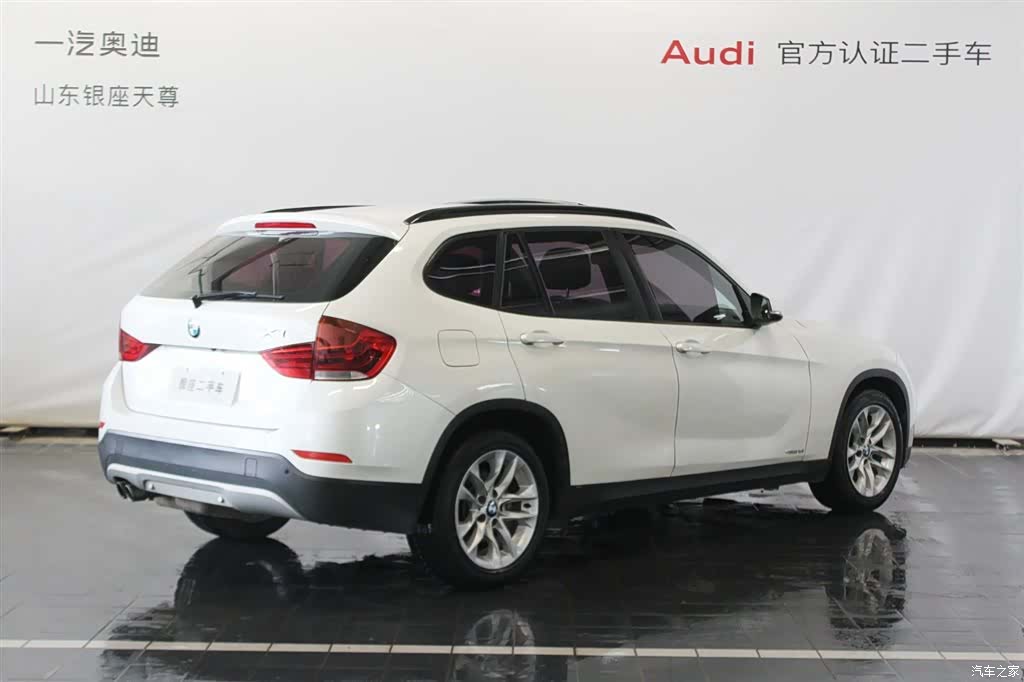 BMW X1, 2015 все фото