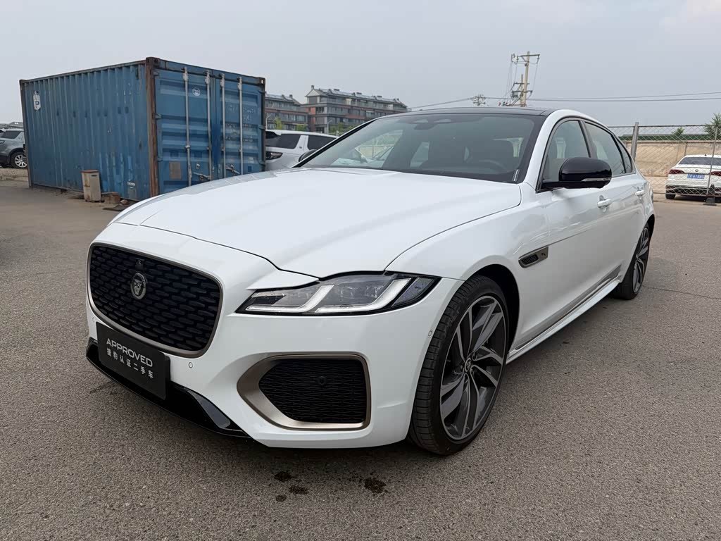 Jaguar XFL