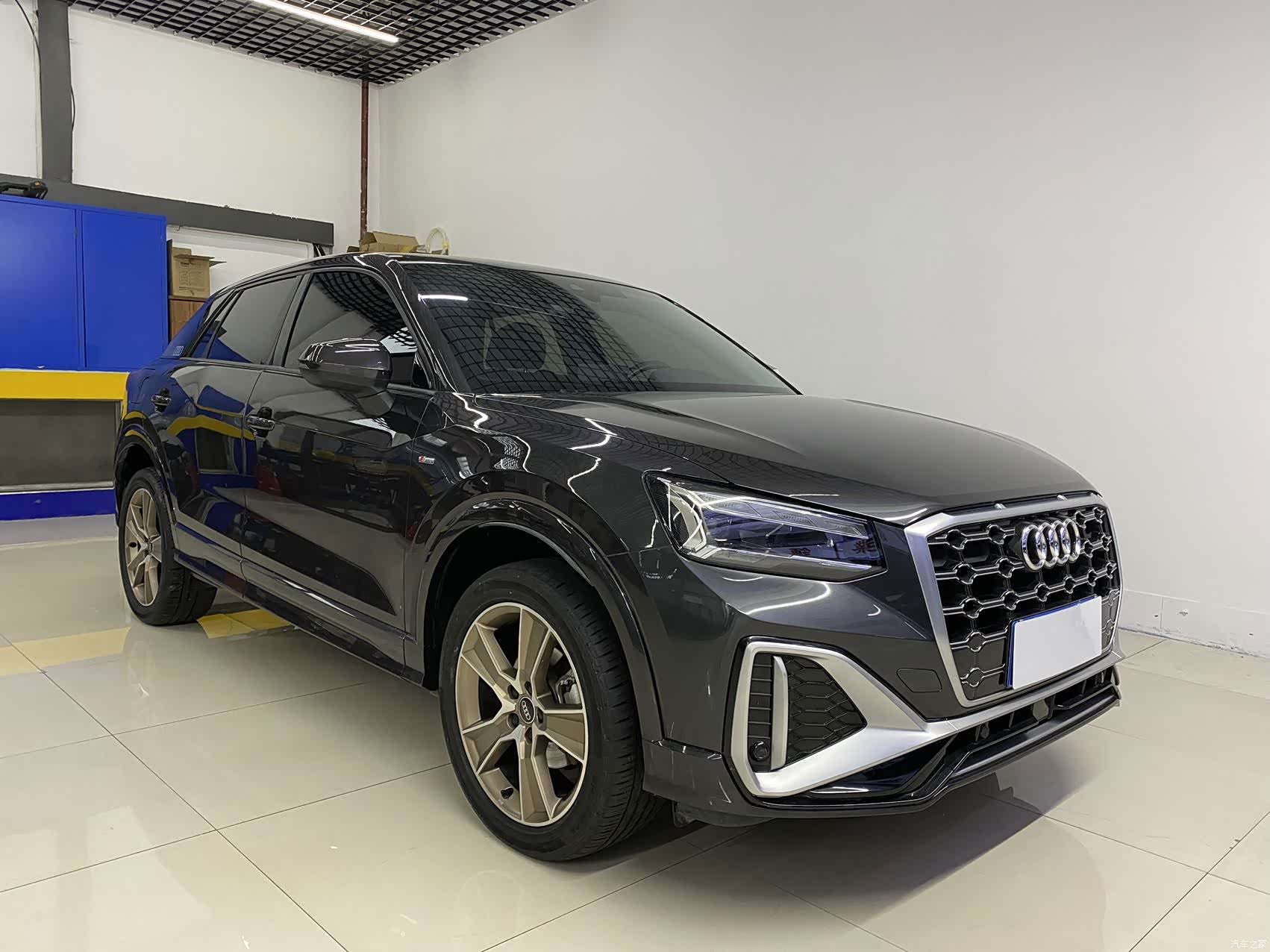 Audi Q2L, 2022 3