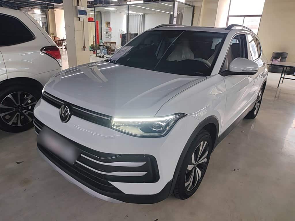 Volkswagen Tharu