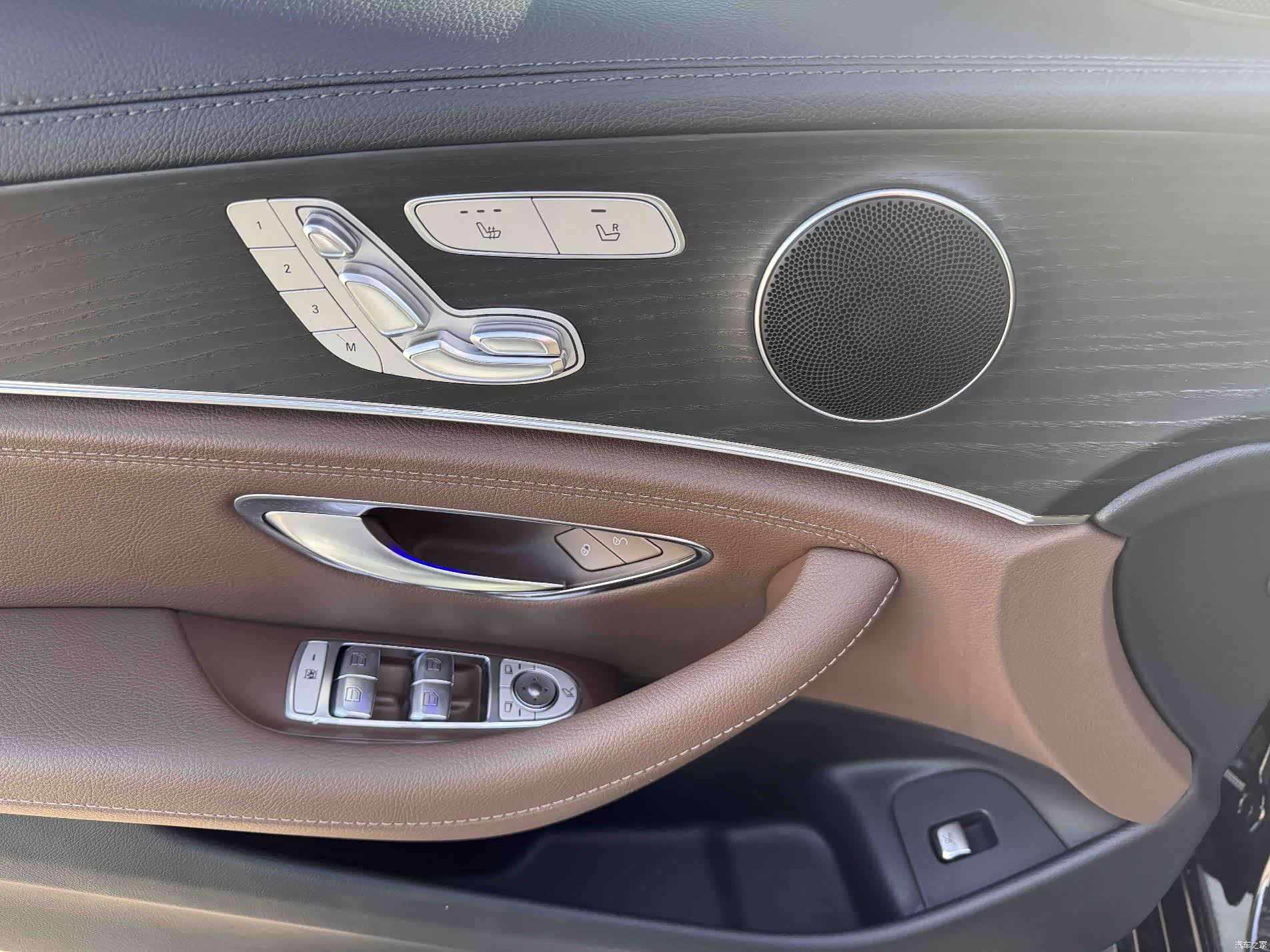 Mercedes-Benz E-Class, 2019 12