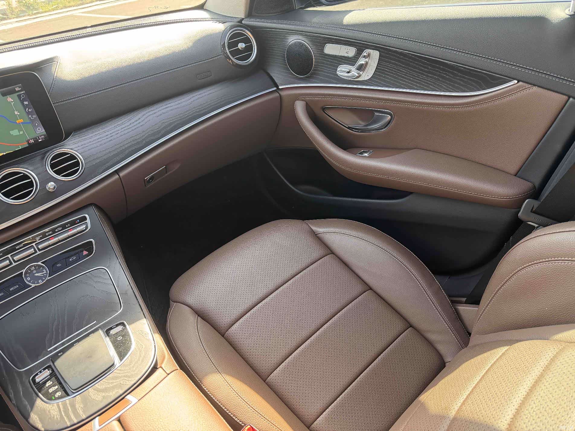 Mercedes-Benz E-Class, 2019 19