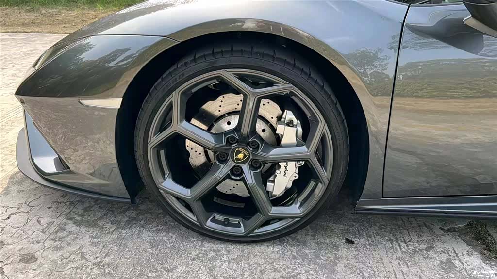 Lamborghini Huracán, 2021 3