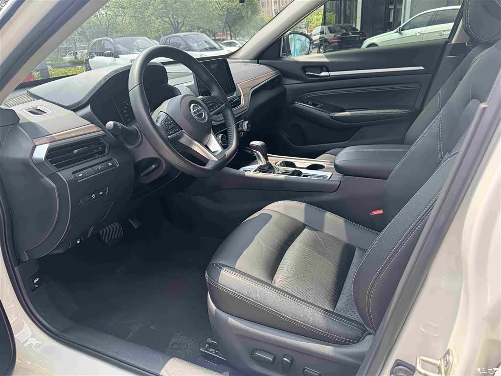 Nissan Teana, 2022 19