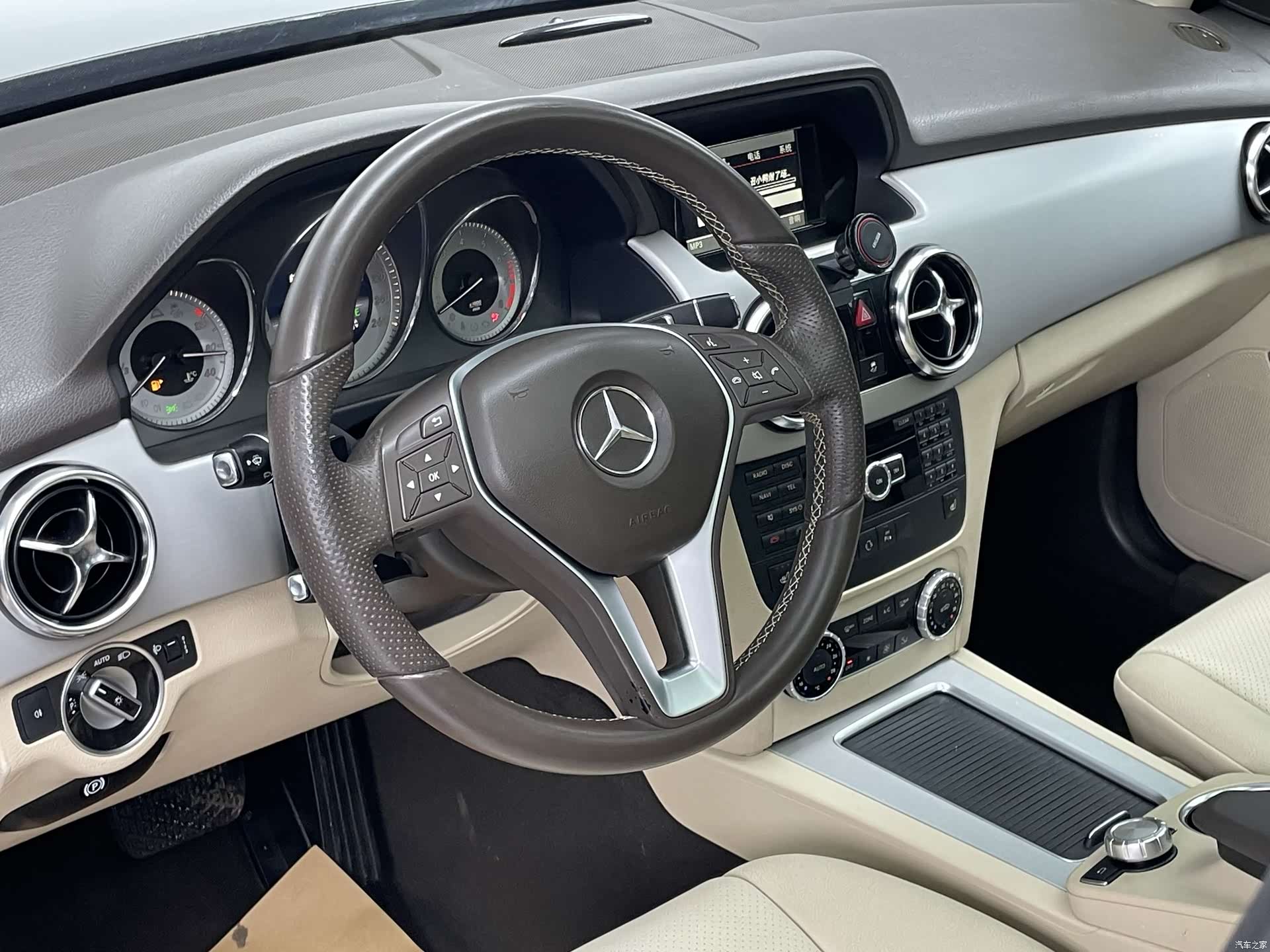 Mercedes-Benz GLK-Class, 2014 8