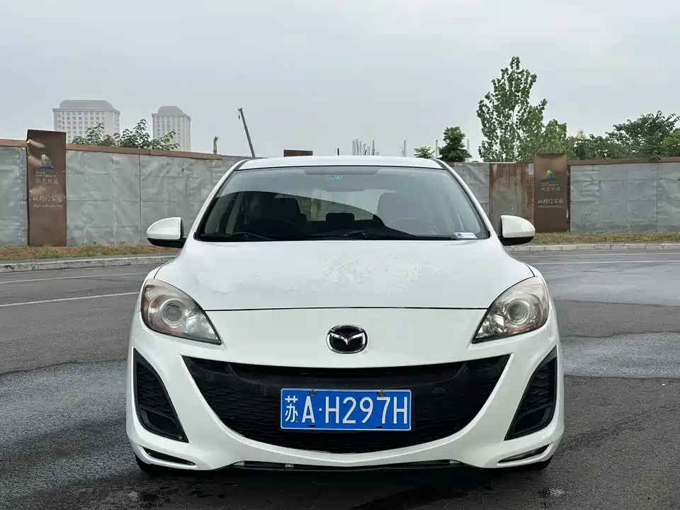 Mazda 3 star Cheng