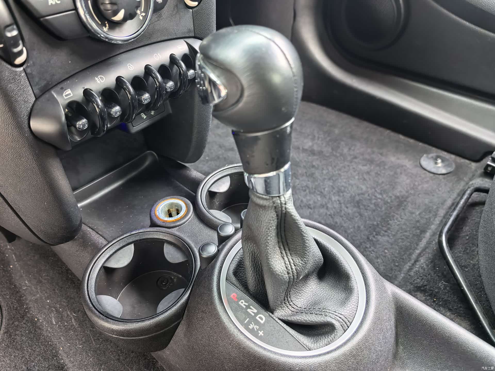 Mini ONE, 2013 7