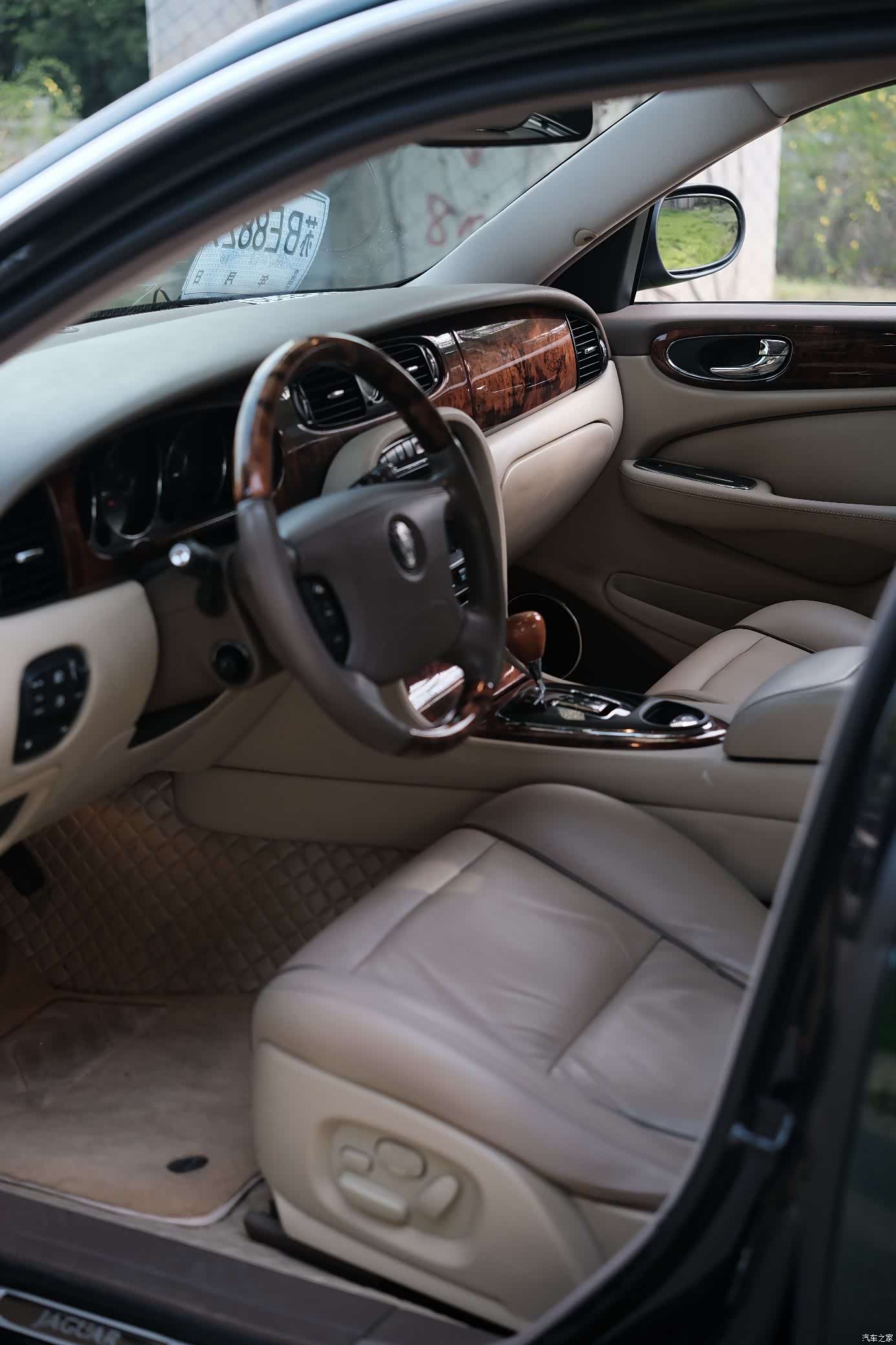 Jaguar XJ, 2007 10